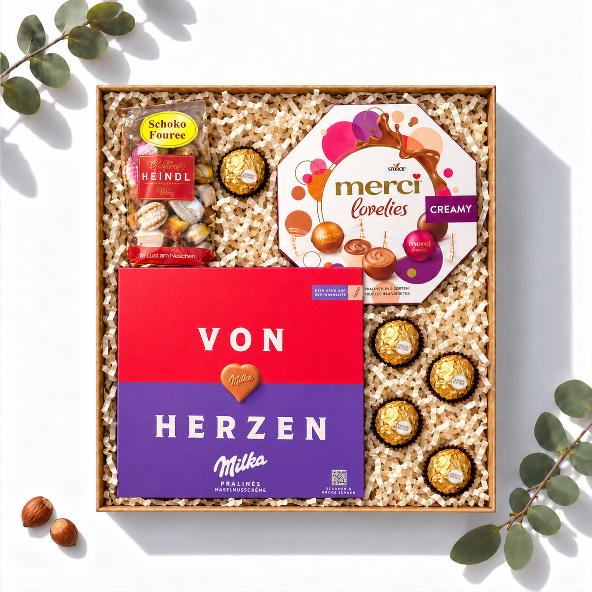 Geschenkbox Von Herzen mit Milka „Von Herzen“ Pralinés, Merci und Heindl Schoko Fouree, Ansicht von oben